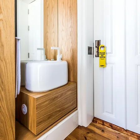 Rm The Experience - Small Portuguese 게스트하우스 세투발